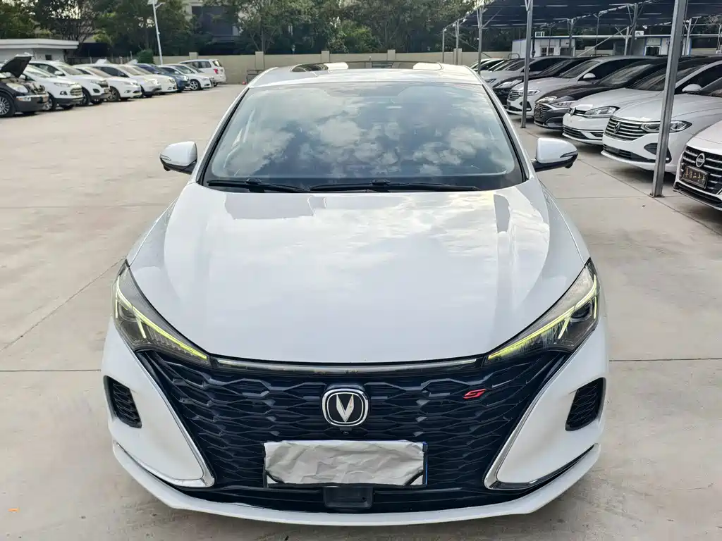 Changan Eado — миниатюра 2