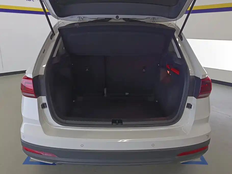 Volkswagen Tharu — миниатюра 4
