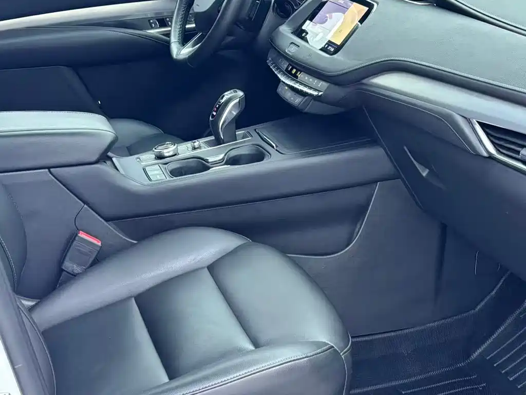 Cadillac XT4 — миниатюра 10