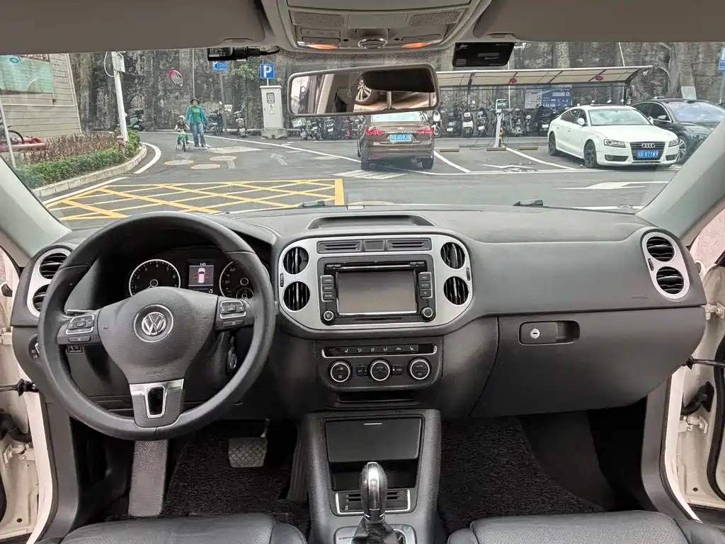 Volkswagen Tiguan 2013 2.0TSI AT Luxury