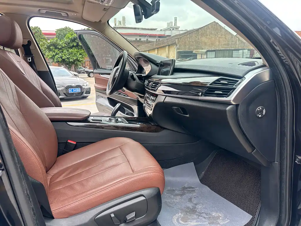 BMW X5 2014 xDrive35i Lead