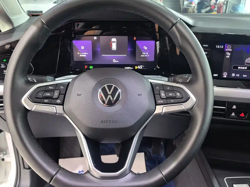 Volkswagen Golf — миниатюра 8
