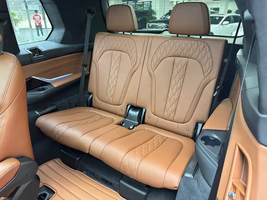 BMW X7 — миниатюра 7