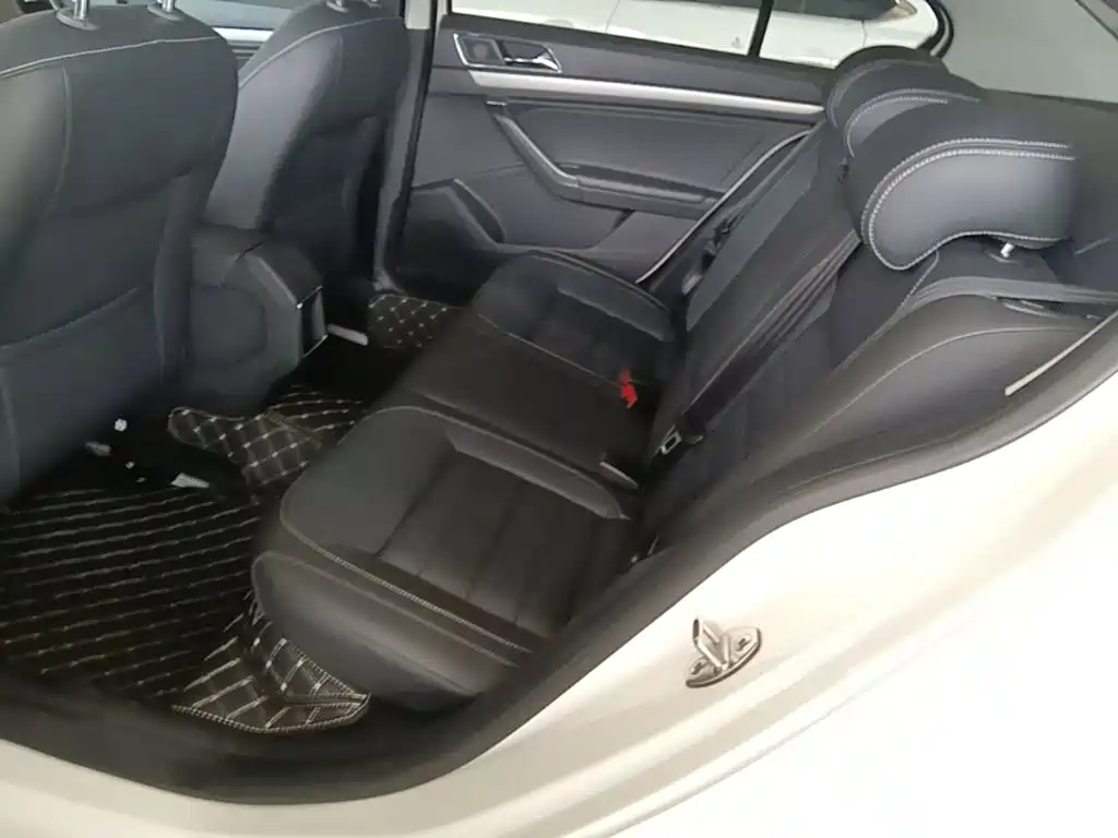 Volkswagen Lavida — миниатюра 17