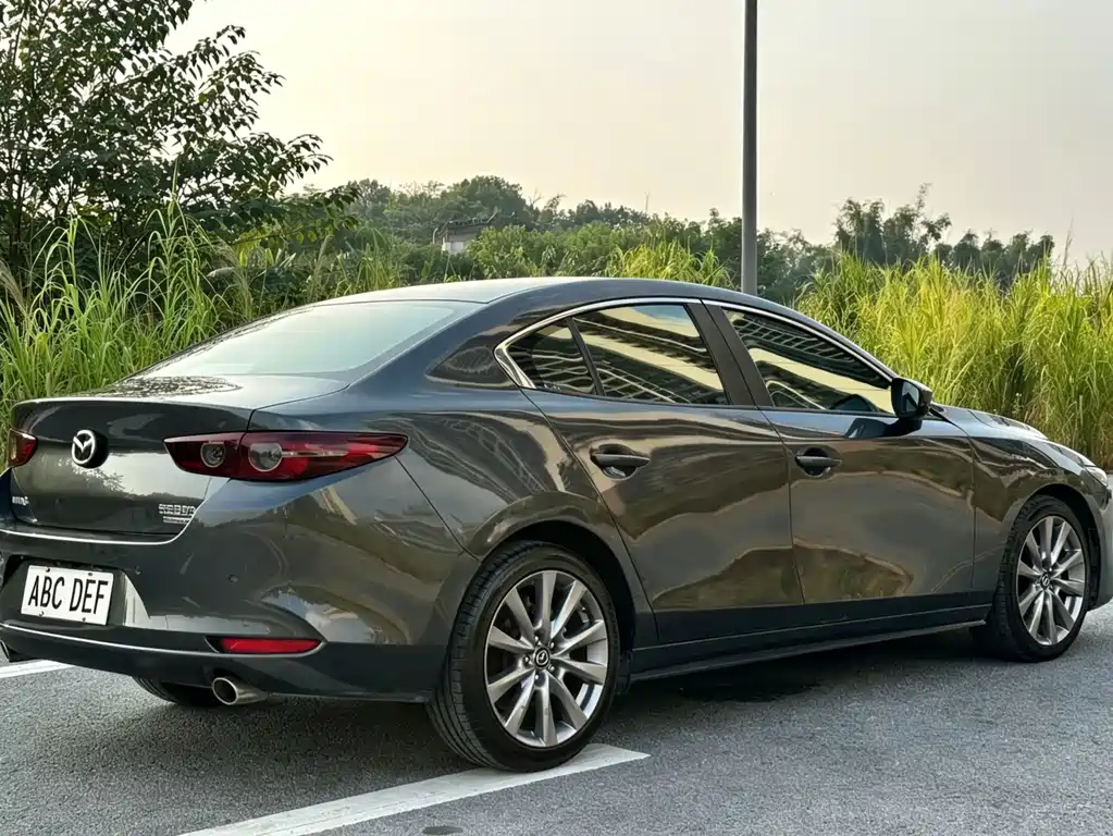 Mazda 3 Axela — миниатюра 6