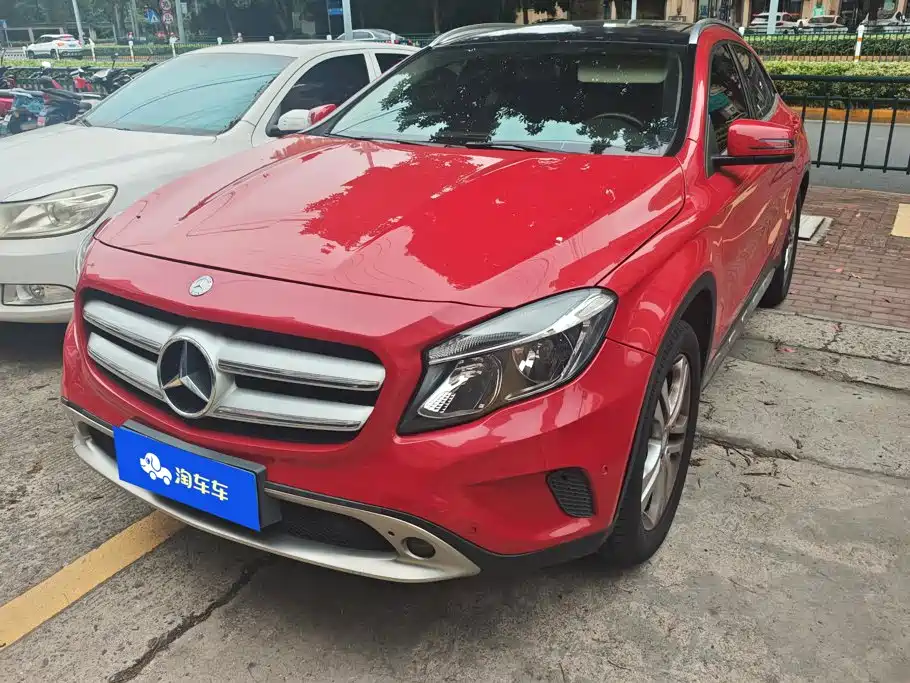 Mercedes-Benz GLA