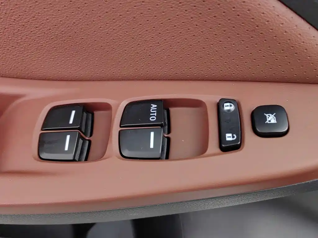 BYD G5 — миниатюра 9