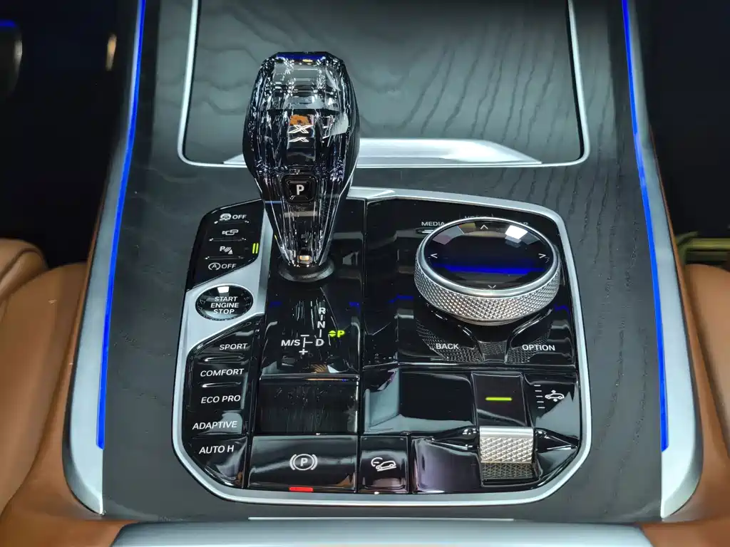 BMW X7 — миниатюра 29