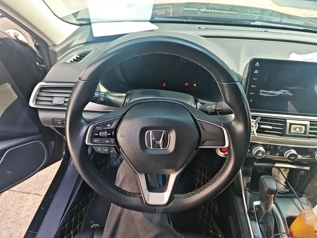 Honda Accord — миниатюра 11