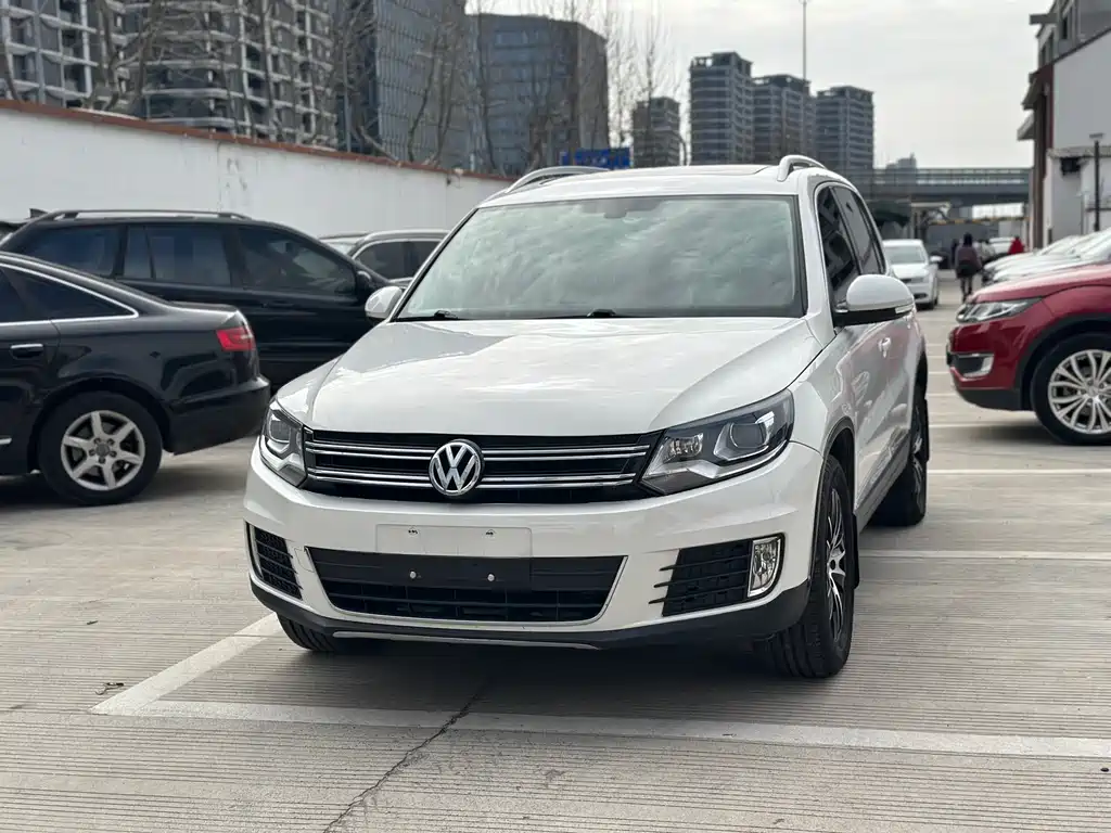 Volkswagen Tiguan 2014