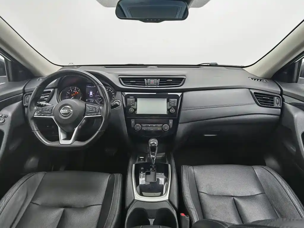 Nissan X-Trail — миниатюра 5