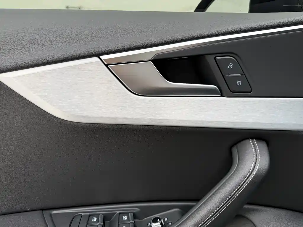 Audi A4L — миниатюра 9