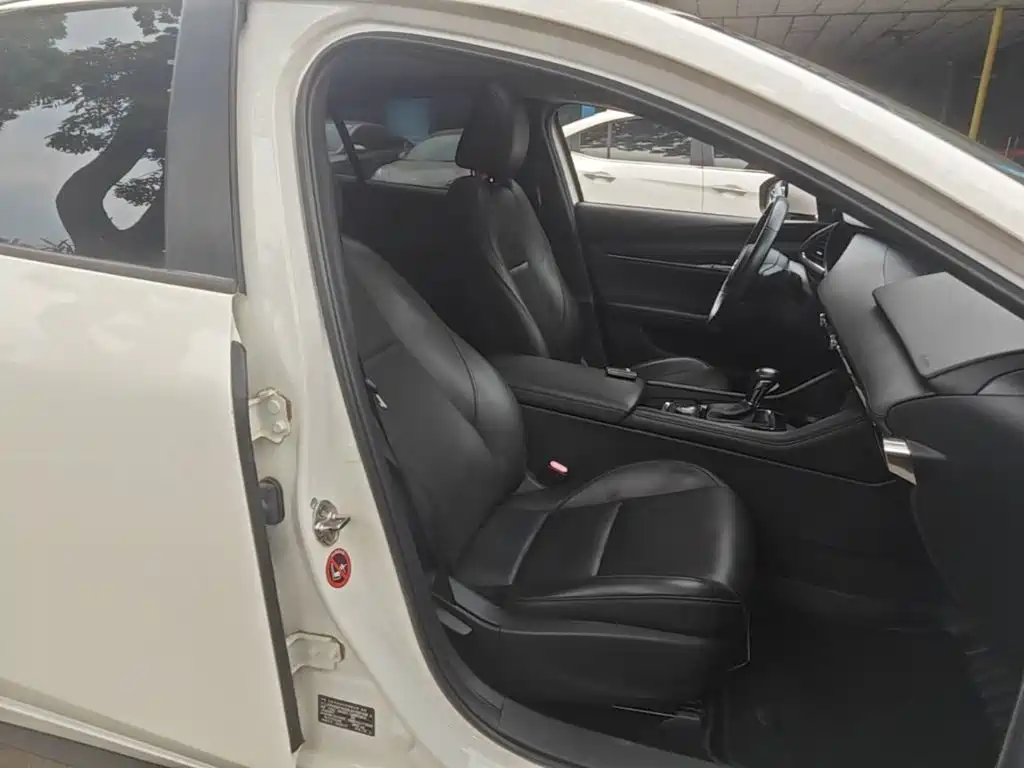 Mazda 3 Axela — миниатюра 25