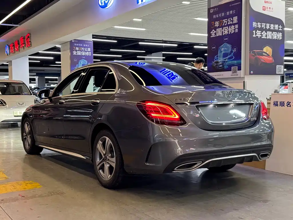 Mercedes-Benz C-Class — миниатюра 7