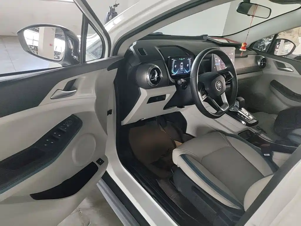 BYD Yuan Pro - фото 16