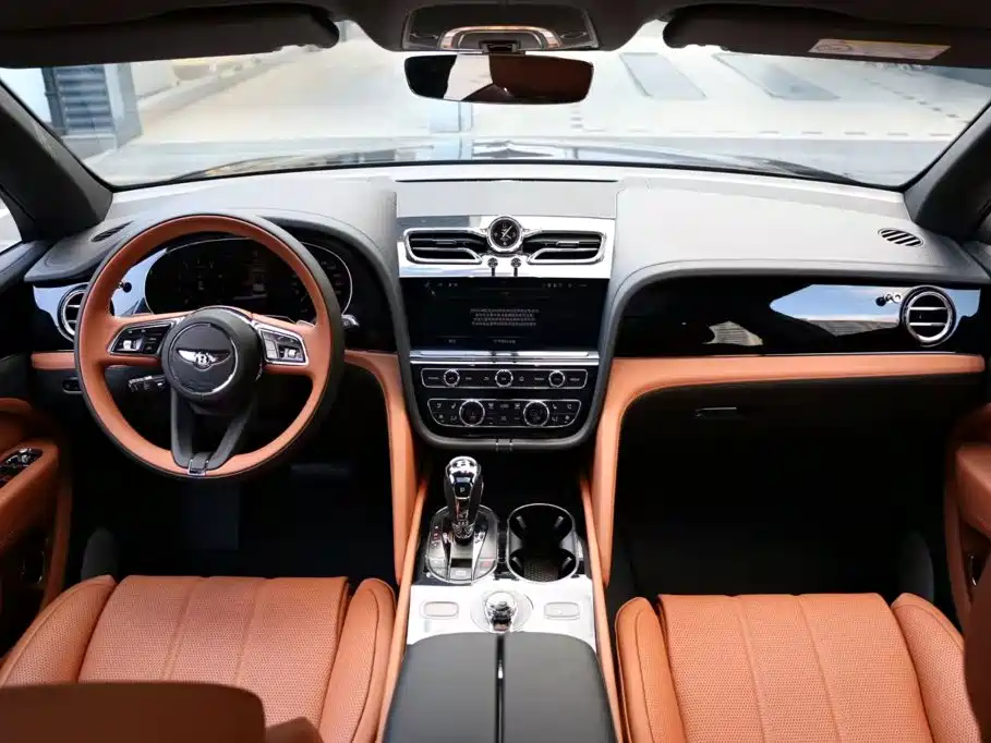 Bentley Bentayga — миниатюра 4