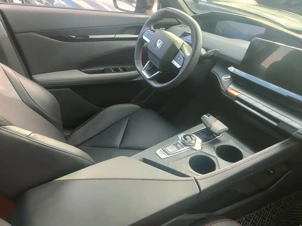 Changan UNI-V — миниатюра 6