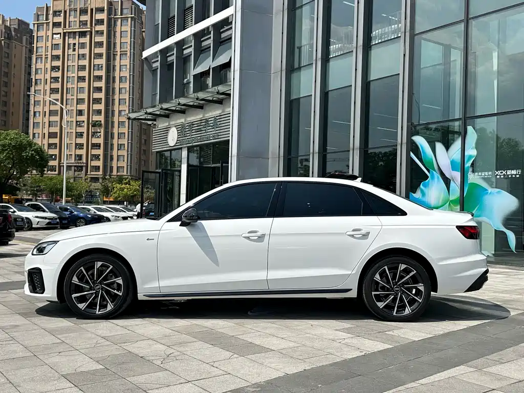 Audi A4L — миниатюра 3
