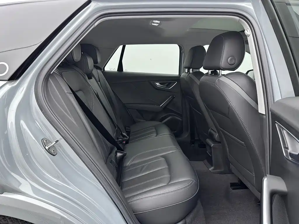 Audi Q2L — миниатюра 13