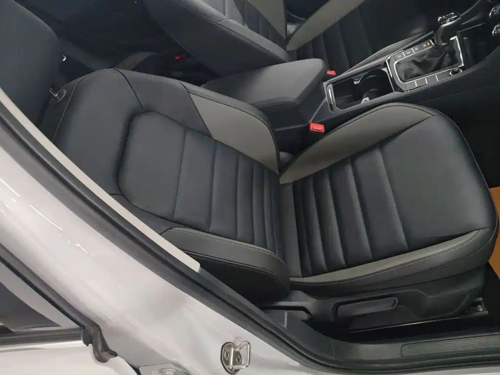 Volkswagen Sagitar — миниатюра 25