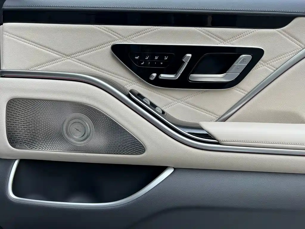 Mercedes-Benz S-Class — миниатюра 25