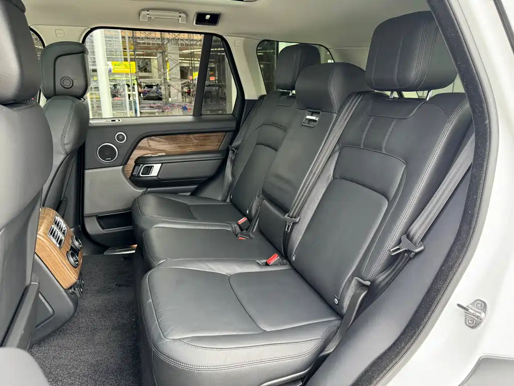 Land Rover Range Rover — миниатюра 7