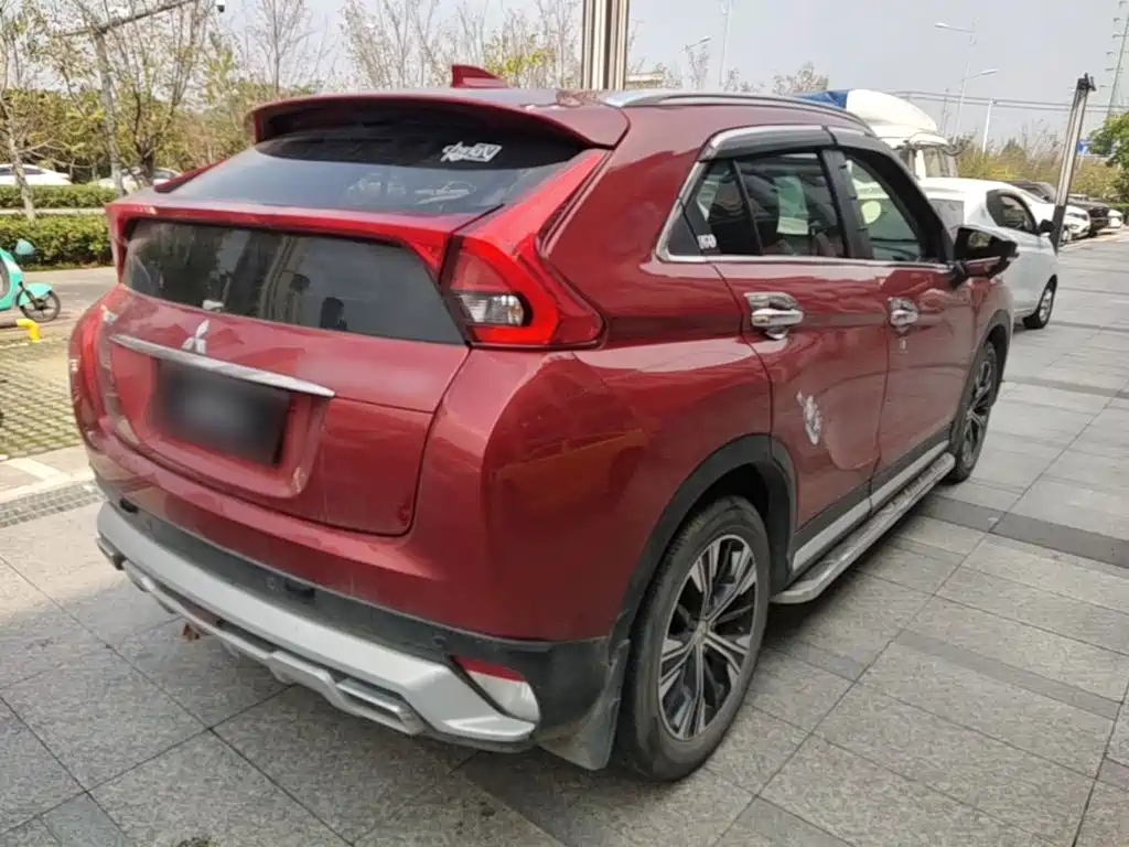 Mitsubishi Eclipse Cross — миниатюра 7
