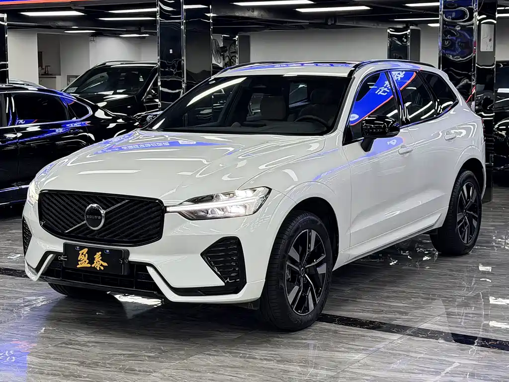 Volvo XC60 2025