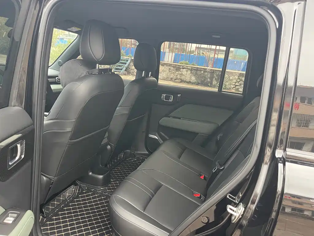 BAOJUN YUE ALSO PLUS