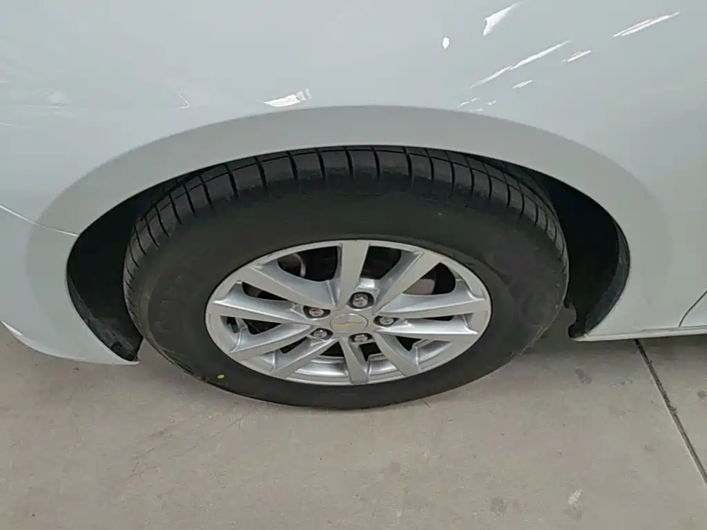 Chevrolet Malibu — миниатюра 23