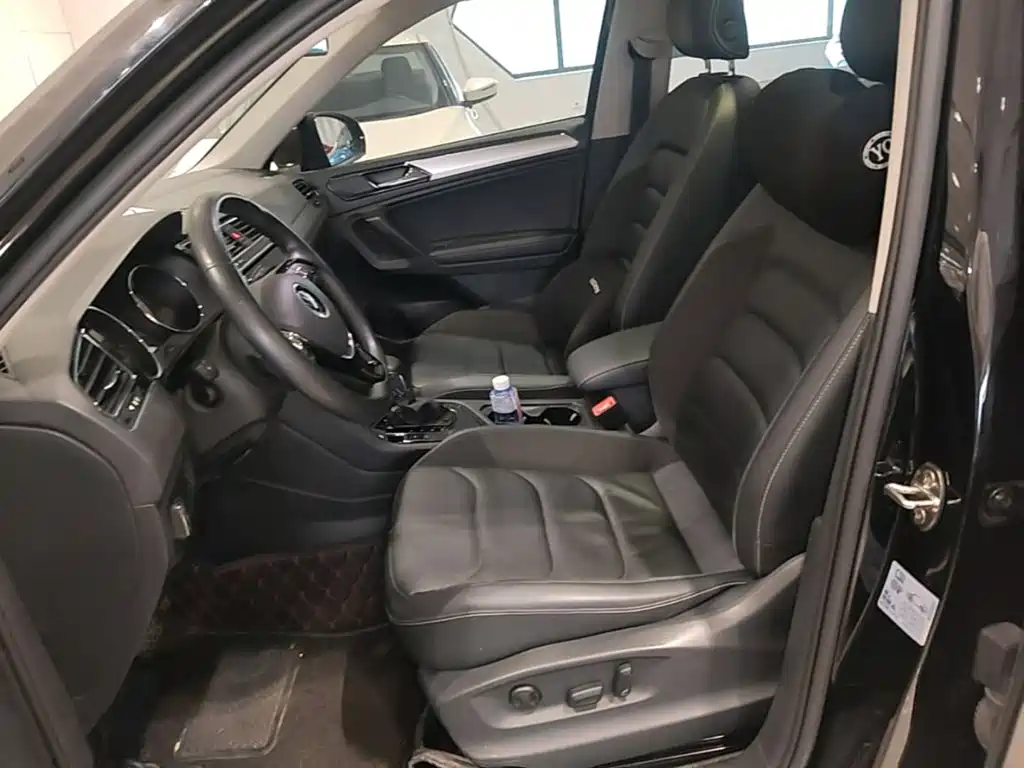 Volkswagen Tiguan L — миниатюра 15