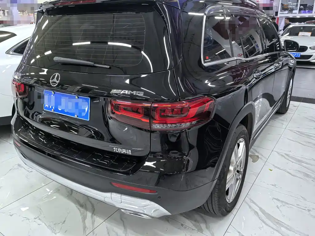 Mercedes-Benz GLB — миниатюра 6