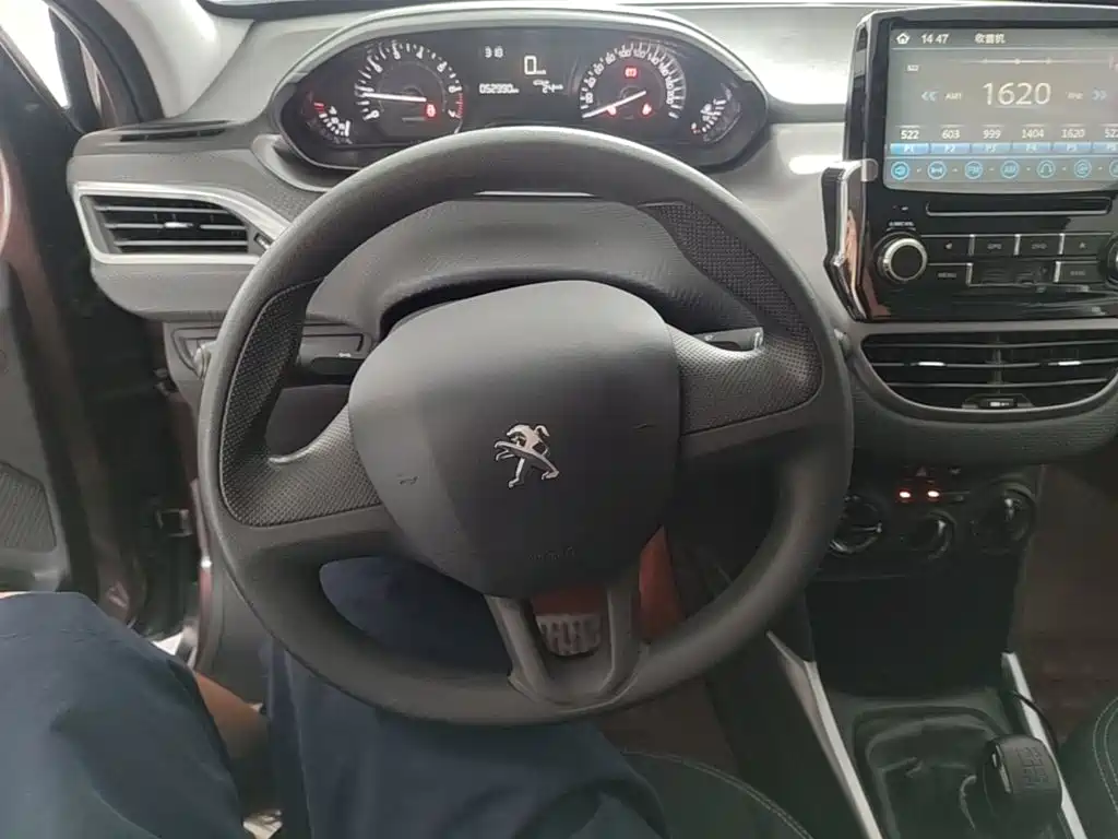Peugeot 2008 — миниатюра 11