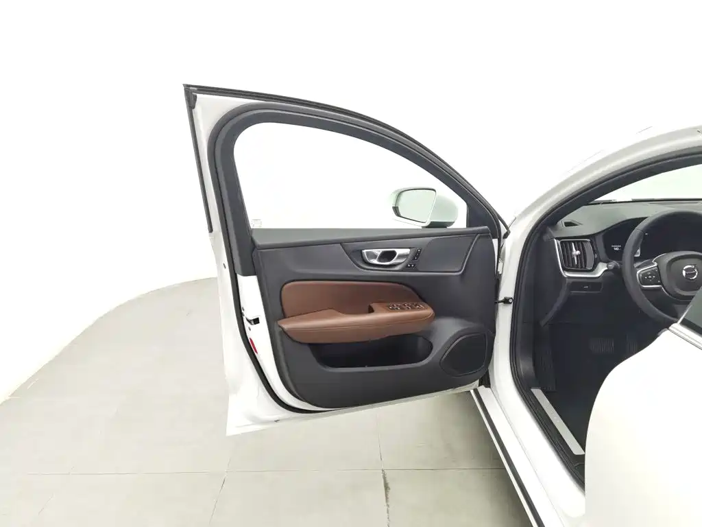 Volvo S60 — миниатюра 8