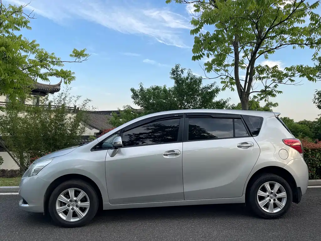Toyota Verso 2012 180G CVT Comfort