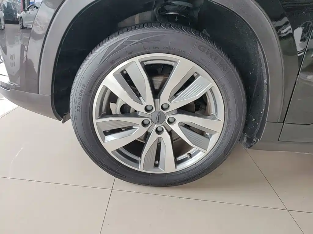Geely Haoyue — миниатюра 23