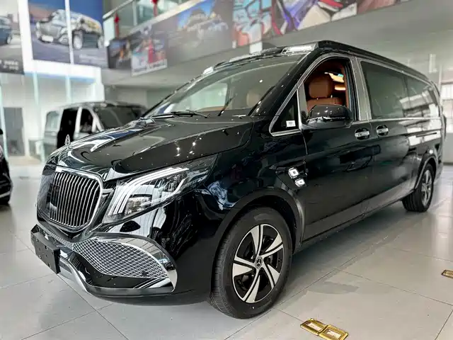 MERCEDES-BENZ VITO 2025