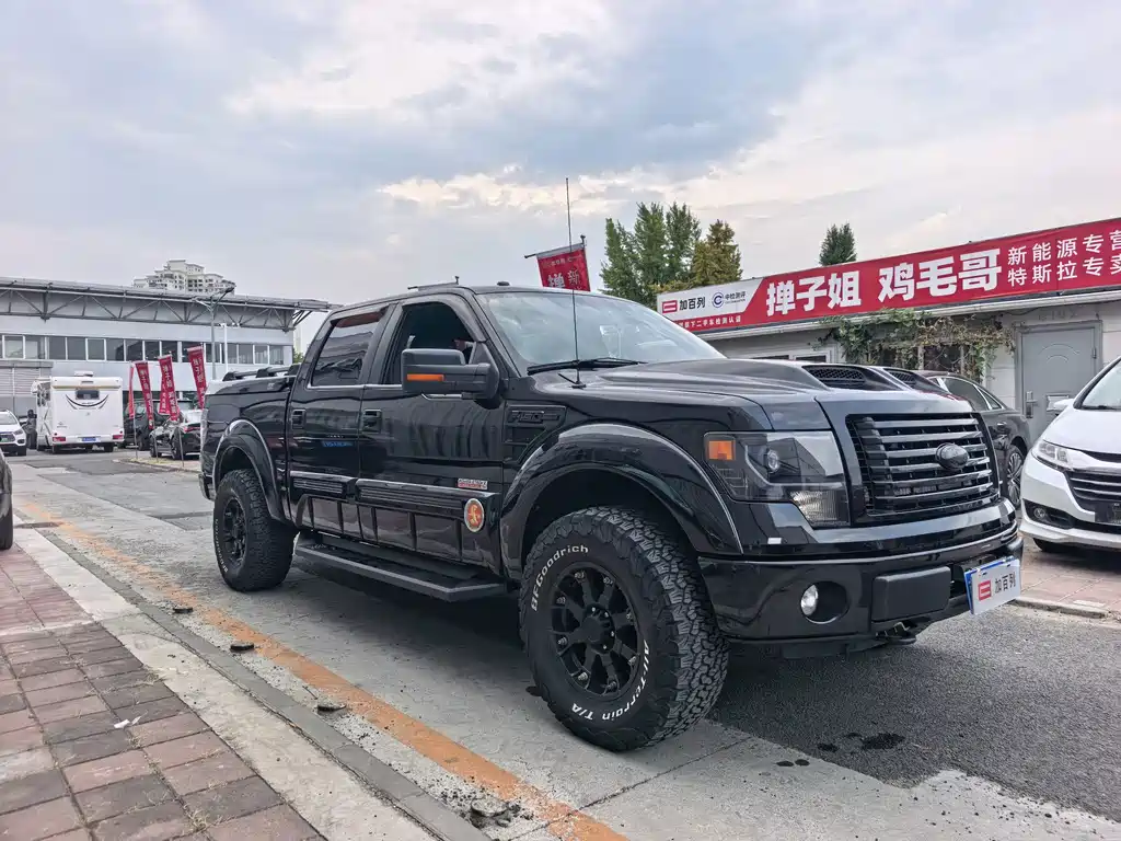 Ford F-150 Raptor — миниатюра 3