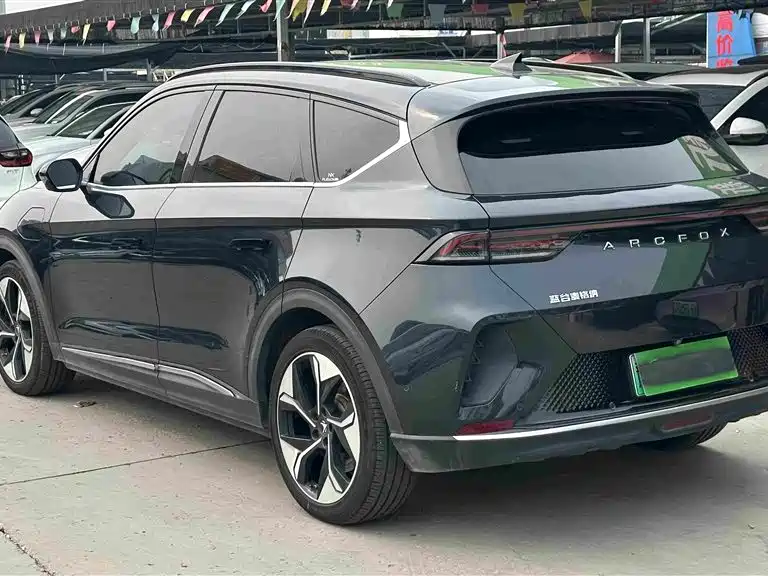 ARCFOX Alpha T — миниатюра 5