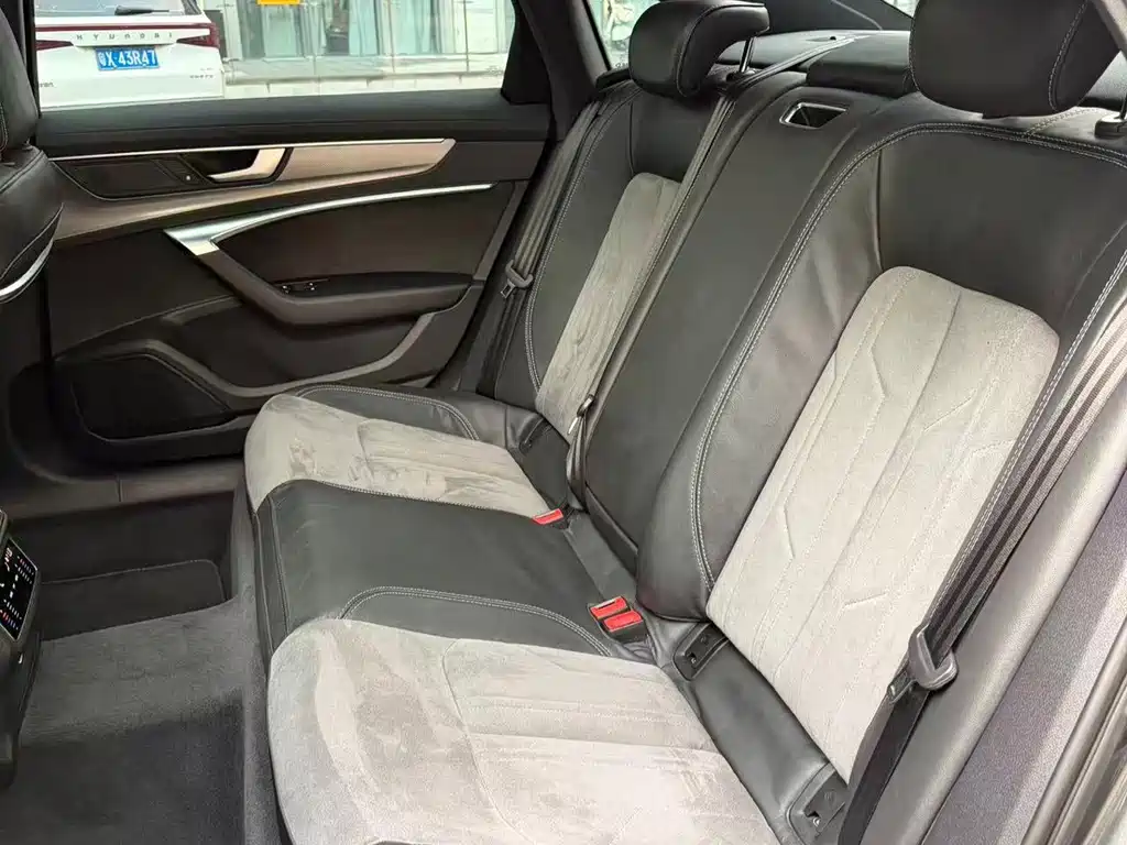 Audi A6L — миниатюра 7
