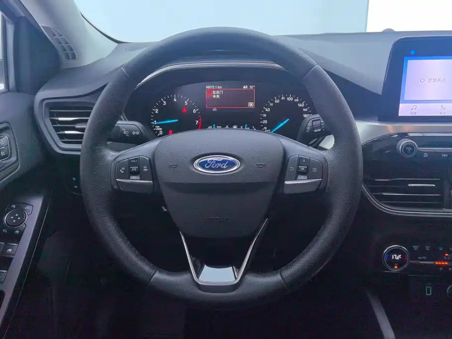 Ford Focus — миниатюра 15