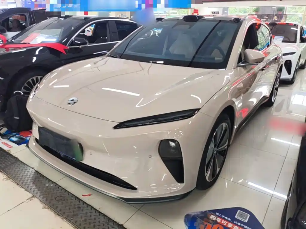 NIO ET5T — миниатюра 2
