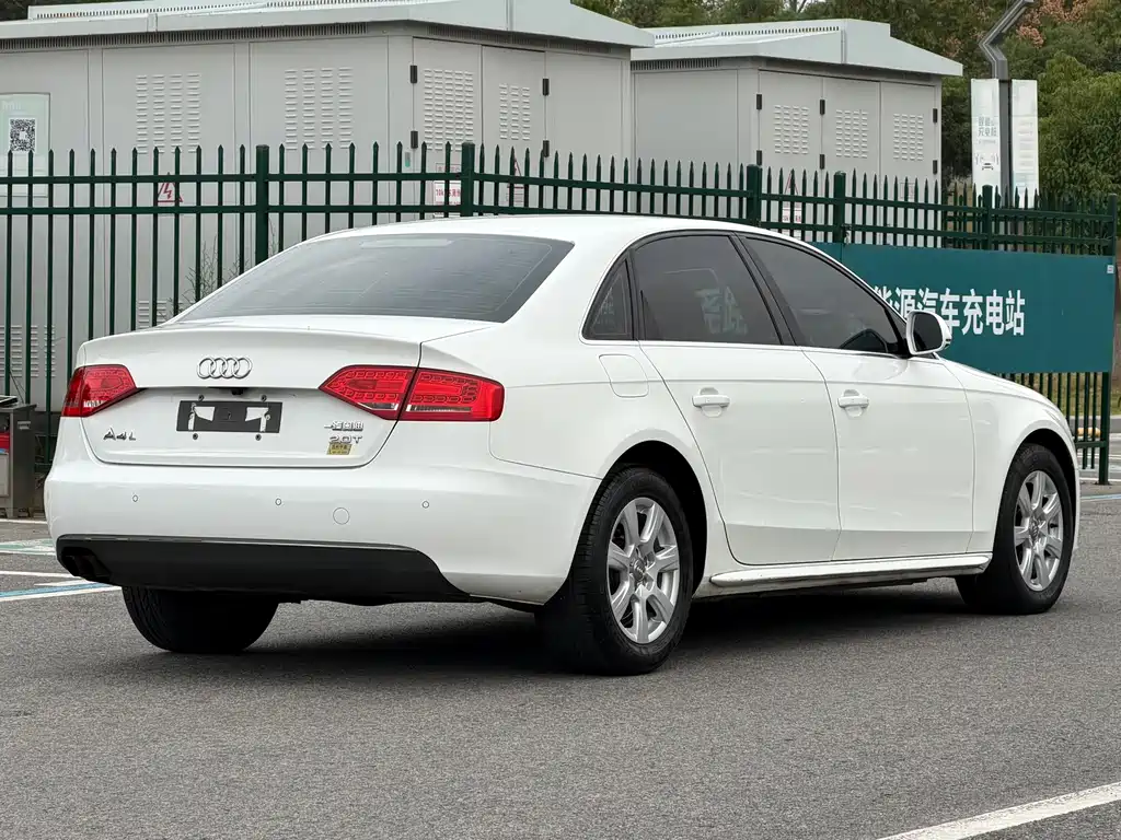 Audi A4L — миниатюра 7