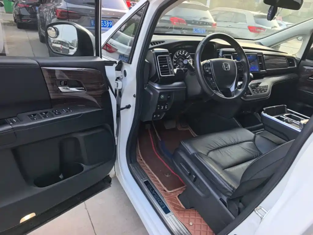 Honda Elysion — миниатюра 16