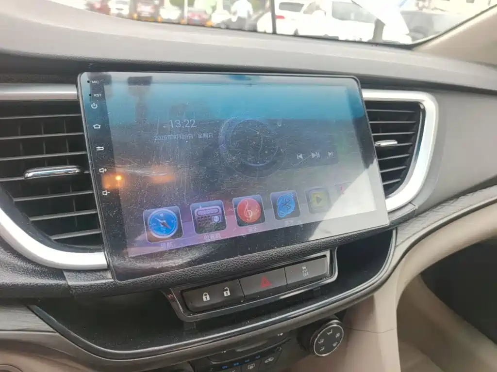 Buick Excelle — миниатюра 13
