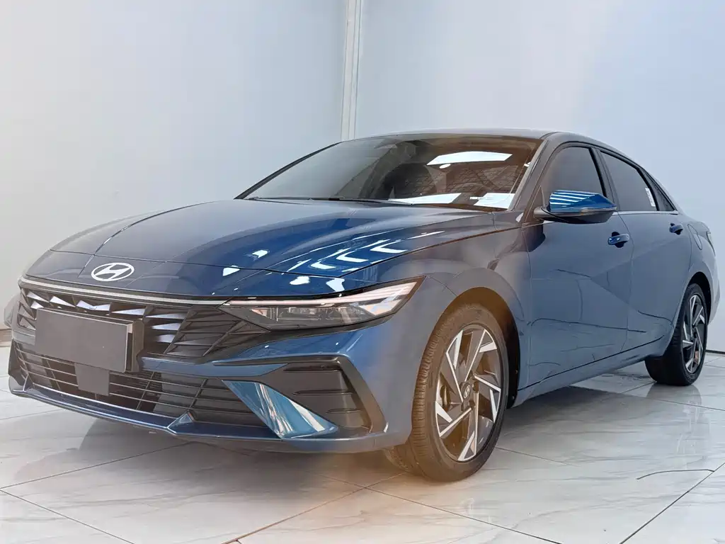Hyundai Elantra 2023