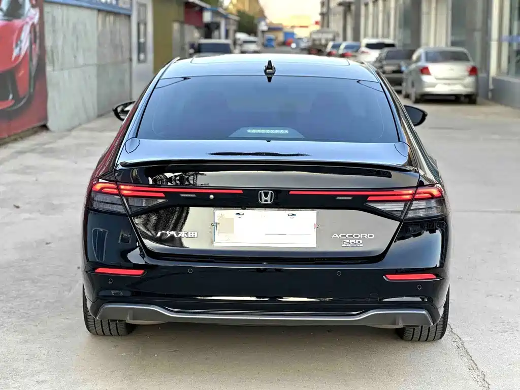 Honda Accord — миниатюра 4
