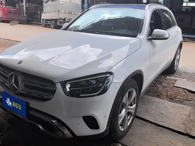 MERCEDES BENZ GLC