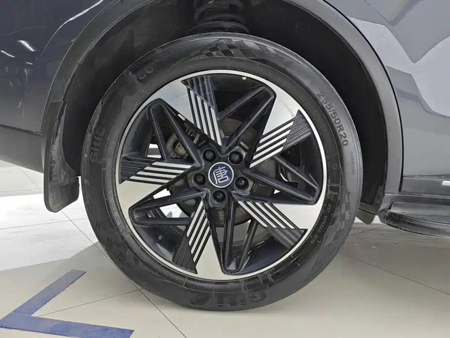 BYD Tang New Energy — миниатюра 6