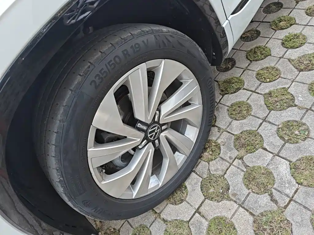 Volkswagen X — миниатюра 23